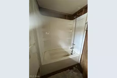 46131 Mort Drive, East Liverpool, OH 43920 - Photo 9