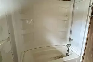 46131 Mort Dr, East Liverpool, OH 43920 - Photo 9