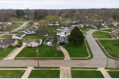 2700 Christine Lane, Youngstown, OH 44511 - Photo 13