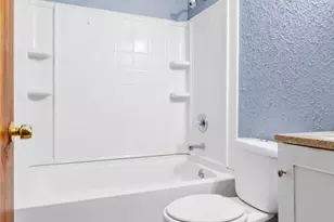 1224 Pondview Ave, Akron, OH 44305 - Photo 25