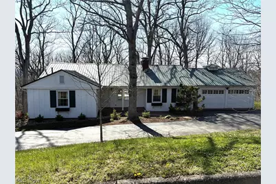118 Hillcrest Dr, Marietta, OH 45750 - Photo 1