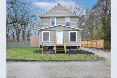 1422 W 30th Street, Ashtabula, OH 44004 - Photo 1