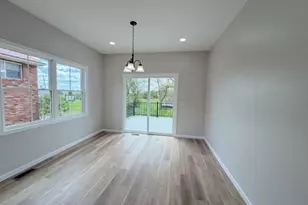 910 W Main St, Sugarcreek, OH 44681 - Photo 11