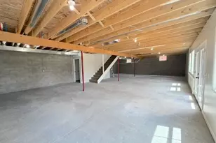 910 W Main St, Sugarcreek, OH 44681 - Photo 27