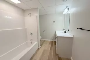 910 W Main St, Sugarcreek, OH 44681 - Photo 25