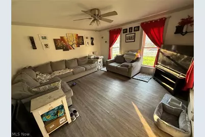 434 E 4th Street, Dover, OH 44622 - Photo 3