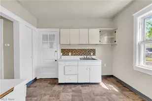 8517 Rosewood Ave, Loveland, OH 44105 - Photo 11