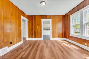 8517 Rosewood Ave, Loveland, OH 44105 - Photo 9