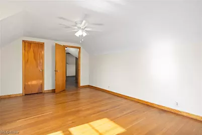 5254 Clinton Avenue, Lorain, OH 44055 - Photo 33