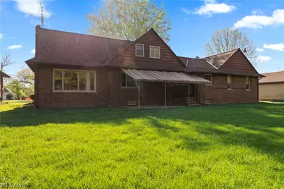 5254 Clinton Avenue, Lorain, OH 44055 - Photo 43