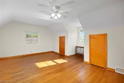 5254 Clinton Avenue, Lorain, OH 44055 - Photo 31