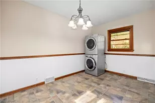 5254 Clinton Ave, Lorain, OH 44055 - Photo 13