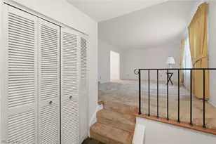 2445 Olentangy Dr, Akron, OH 44333 - Photo 5