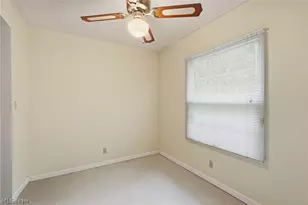 2445 Olentangy Dr, Akron, OH 44333 - Photo 25