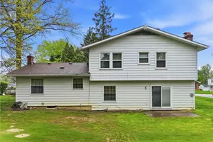 2445 Olentangy Dr, Akron, OH 44333 - Photo 35