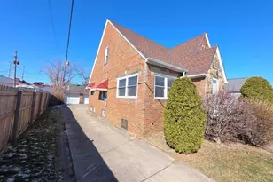 4262 W 62nd St, Loveland, OH 44144 - Photo 3