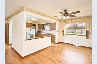 12101 Tucson Drive, Parma, OH 44130 - Photo 13