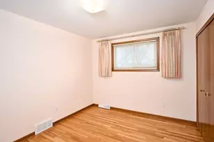 12101 Tucson Dr, Parma, OH 44130 - Photo 19