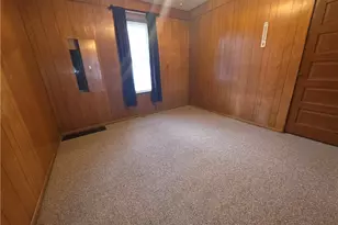 623 S 9th St, Cambridge, OH 43725 - Photo 9