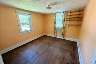 836 Stiles Ave, Youngstown, OH 44505 - Photo 9