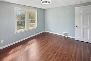 16905 Biltmore Ave, Loveland, OH 44128 - Photo 39