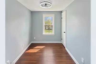 16905 Biltmore Avenue, Loveland, OH 44128 - Photo 35