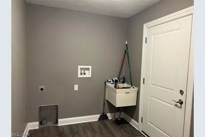 937 Crockett Circle, Canal Fulton, OH 44614 - Photo 11