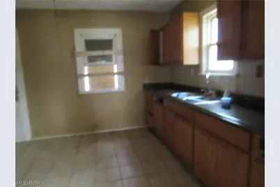 7811 Connecticut Avenue, Loveland, OH 44105 - Photo 5