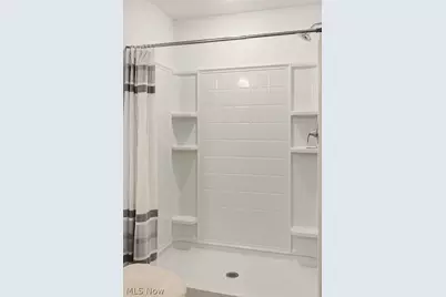 677 Crossings Lane, Akron, OH 44320 - Photo 13