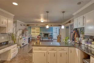 10525 Twin Oaks Dr, Cambridge, OH 43725 - Photo 11