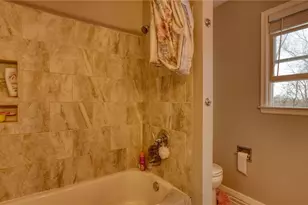 10525 Twin Oaks Dr, Cambridge, OH 43725 - Photo 23