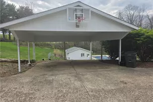 10525 Twin Oaks Dr, Cambridge, OH 43725 - Photo 3