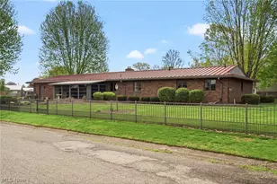 441 Stratton Ave SW, New Philadelphia, OH 44663 - Photo 5