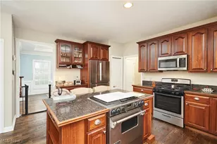 11137 Malvern Dr, North Royalton, OH 44133 - Photo 3