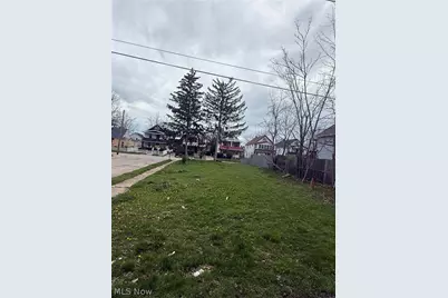 10904 Notre Dame Avenue, Loveland, OH 44104 - Photo 1