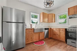 1916 4th St SE, Canton, OH 44707 - Photo 3