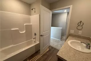 8274 Clydesdale Dr, Mentor, OH 44060 - Photo 21