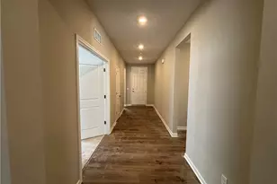 8274 Clydesdale Dr, Mentor, OH 44060 - Photo 3