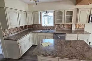 1811 S Green Rd, South Euclid, OH 44121 - Photo 7