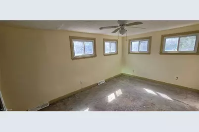 1811 S Green Road, South Euclid, OH 44121 - Photo 15