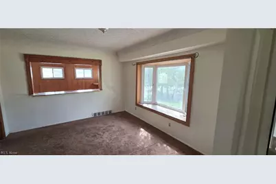 1811 S Green Road, South Euclid, OH 44121 - Photo 5