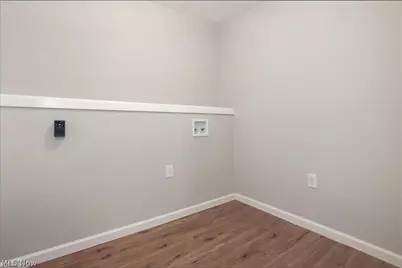 2177 W 31st Street, Loveland, OH 44113 - Photo 9