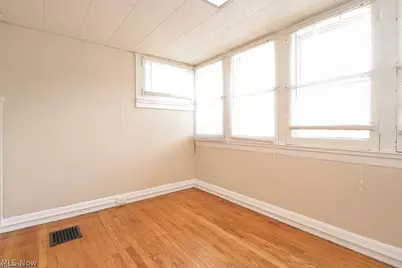 2177 W 31st Street, Loveland, OH 44113 - Photo 25