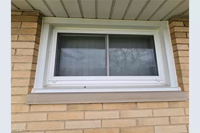 15413 Shirley Avenue, Maple Heights, OH 44137 - Photo 33