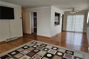 15413 Shirley Ave, Maple Heights, OH 44137 - Photo 3