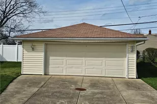 15413 Shirley Ave, Maple Heights, OH 44137 - Photo 39