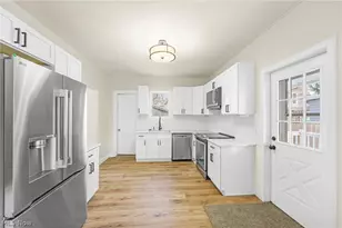 322 W 9th St, Lorain, OH 44052 - Photo 11