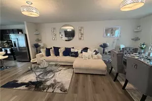 105 Zenith Ct, Eastlake, OH 44095 - Photo 3