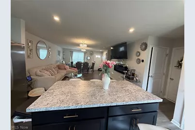 105 Zenith Court, Eastlake, OH 44095 - Photo 7