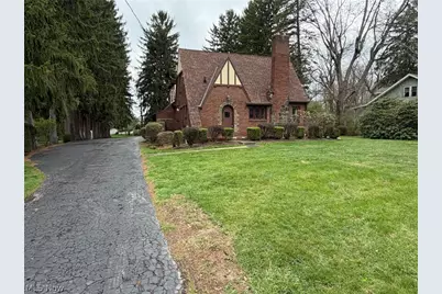 1133 Bellview Street NE, Canton, OH 44721 - Photo 1